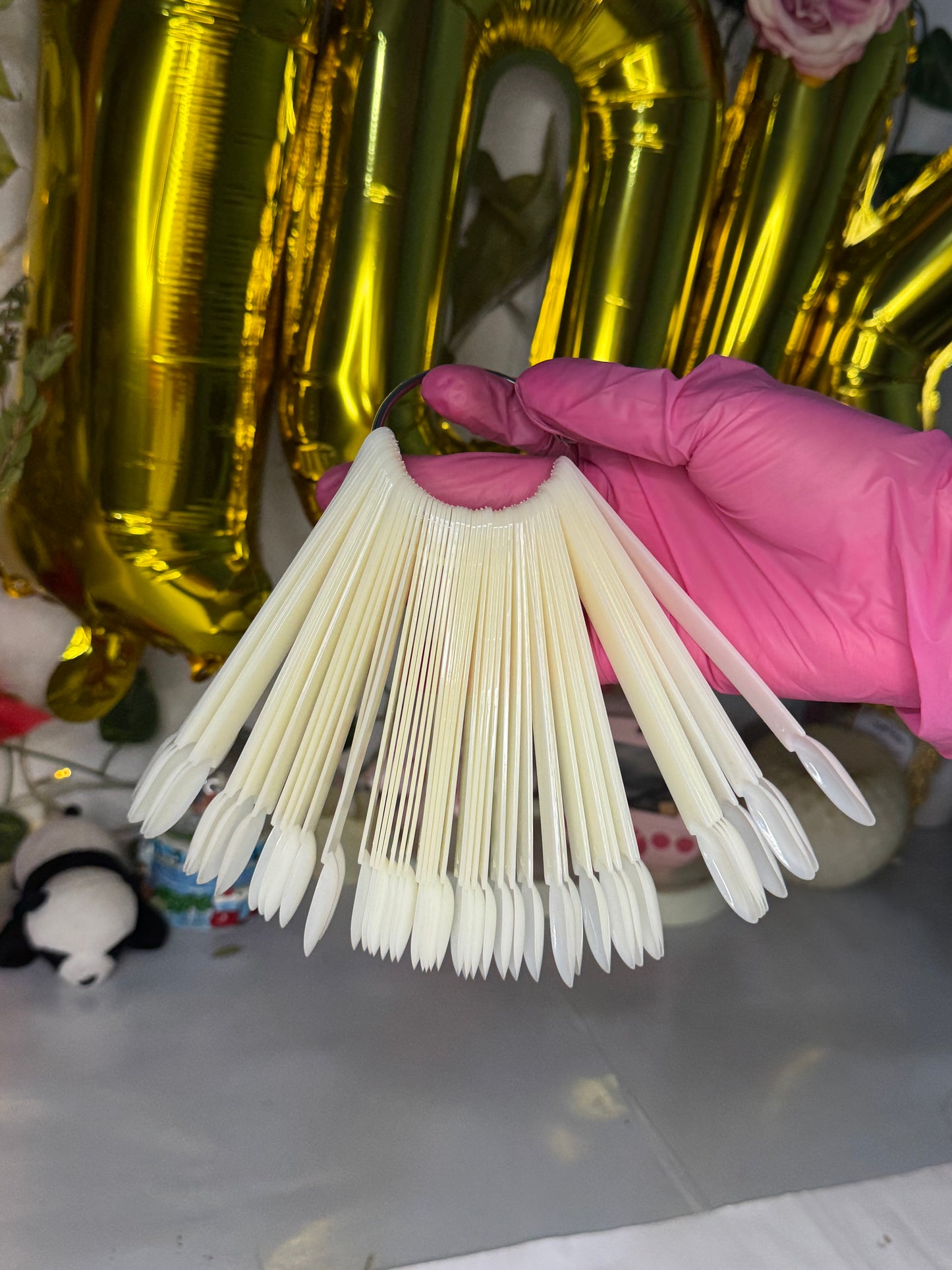 Nuancier 50 pièces Ovale